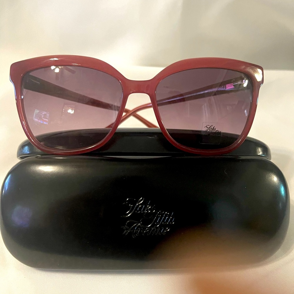Saks 5th Ave Sunglass